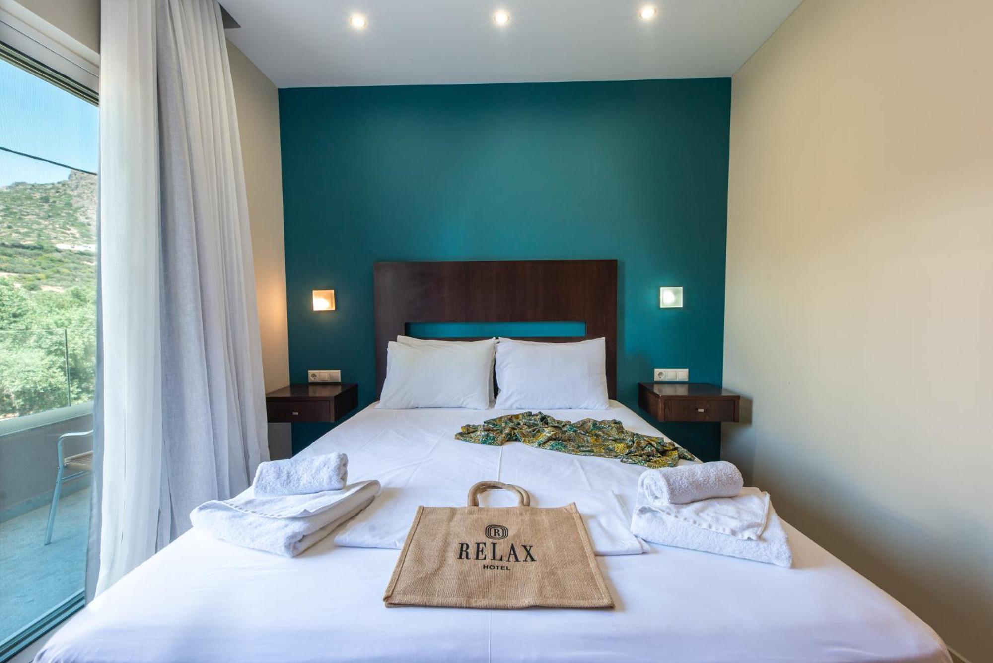 Relax Hotel Palaiochora Exterior photo