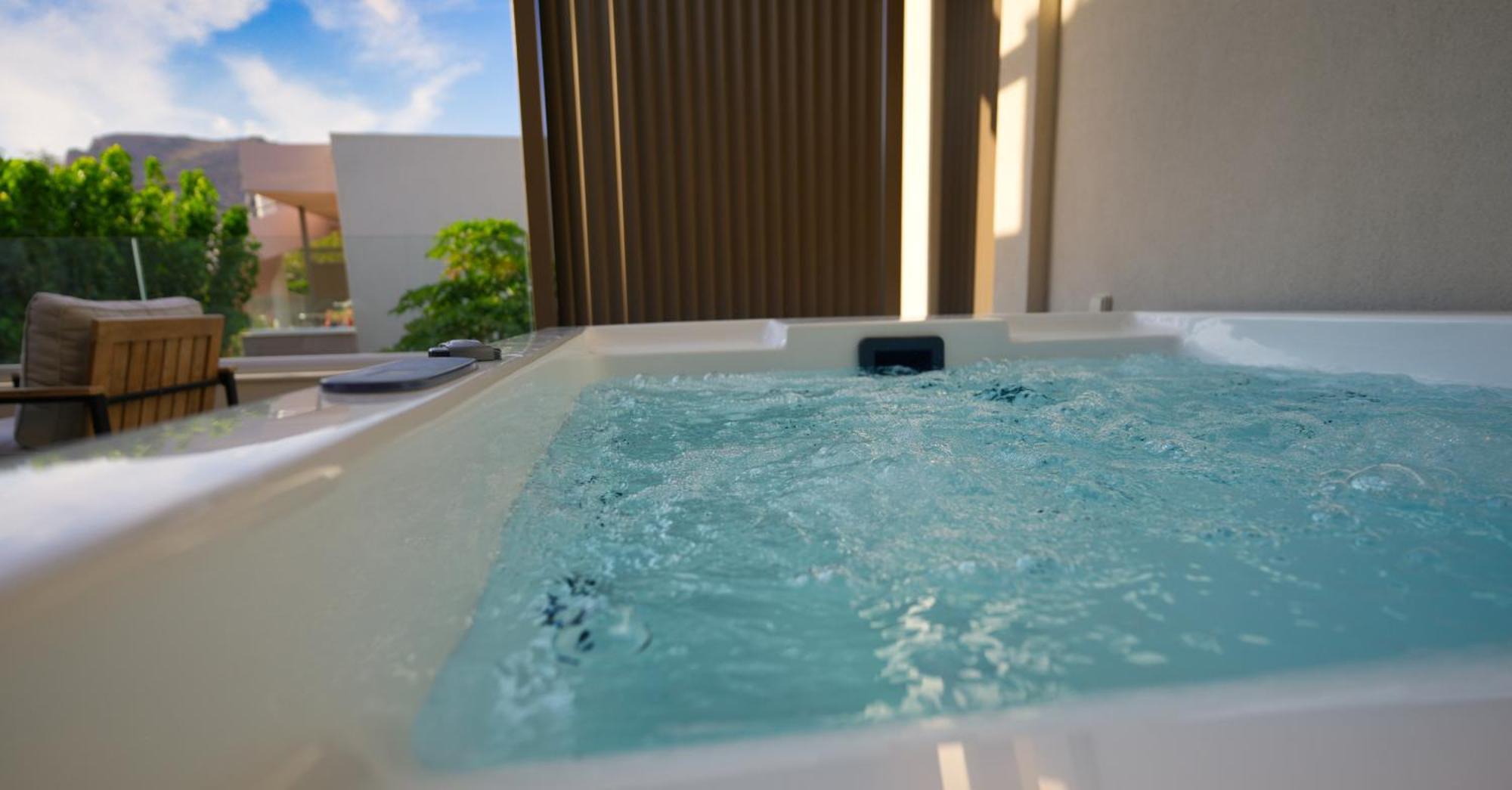 Relax Hotel Palaiochora Exterior photo